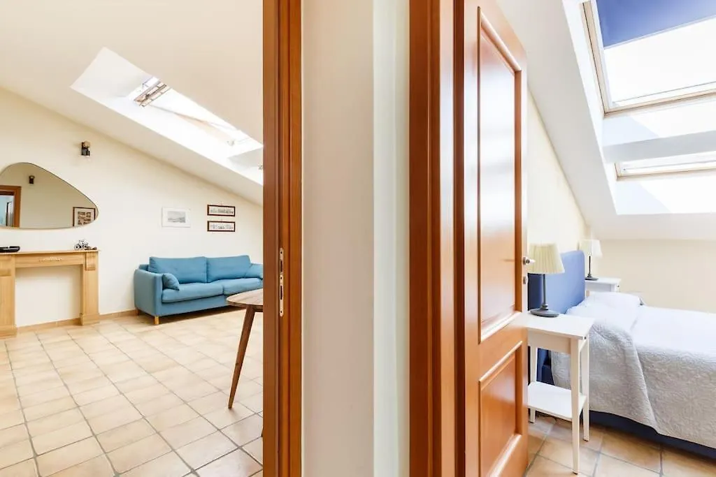 Casa Bello, Familiare Ospitalita ナポリ 0*,  イタリア